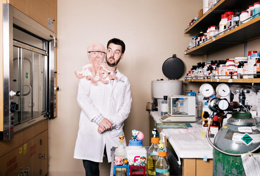 Portrait of Dr. Michael Gandal in his lab.