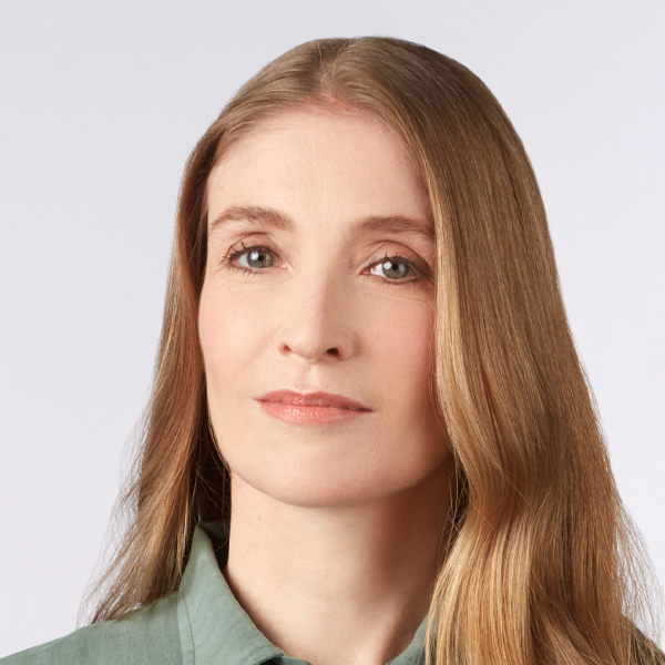 Daniella Schiller.