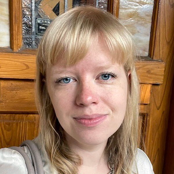 Lauren Schneider.