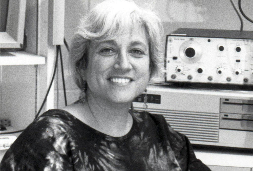 Avis Cohen.