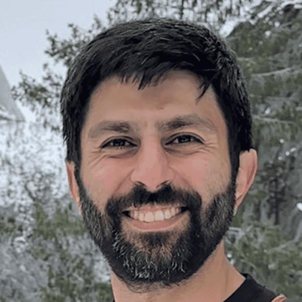 Arash Fassihi.